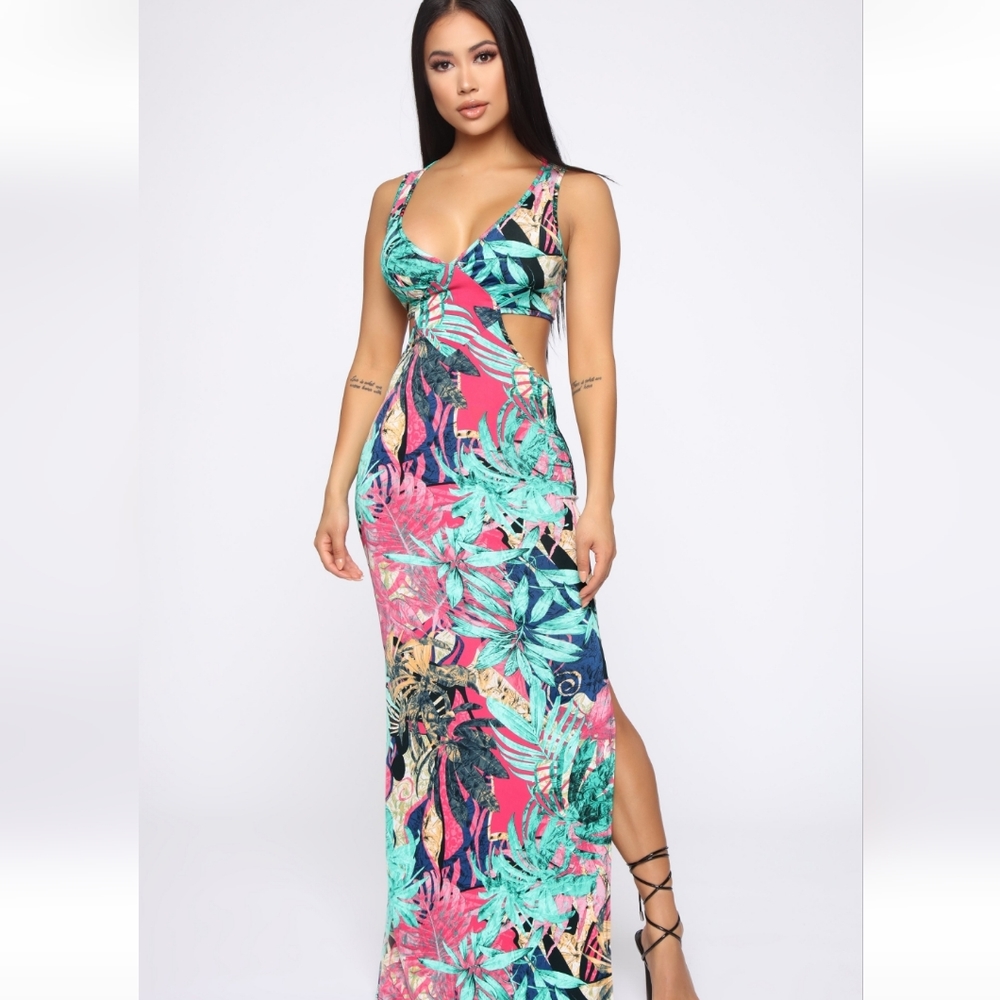 Fashion Nova Maxi Sun Dress